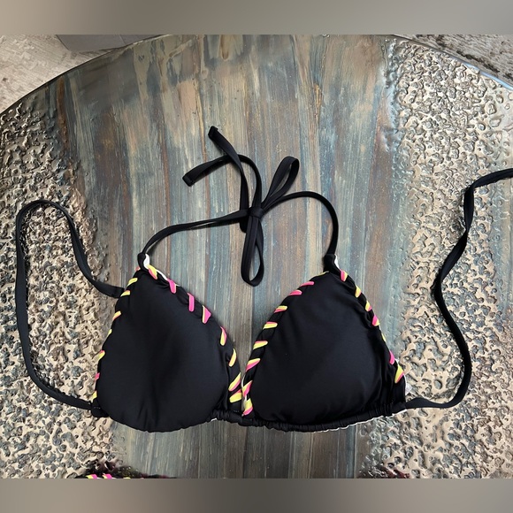 BECCA Whip Stitch reversible bikini top size D bottoms size small black white - Picture 7 of 9